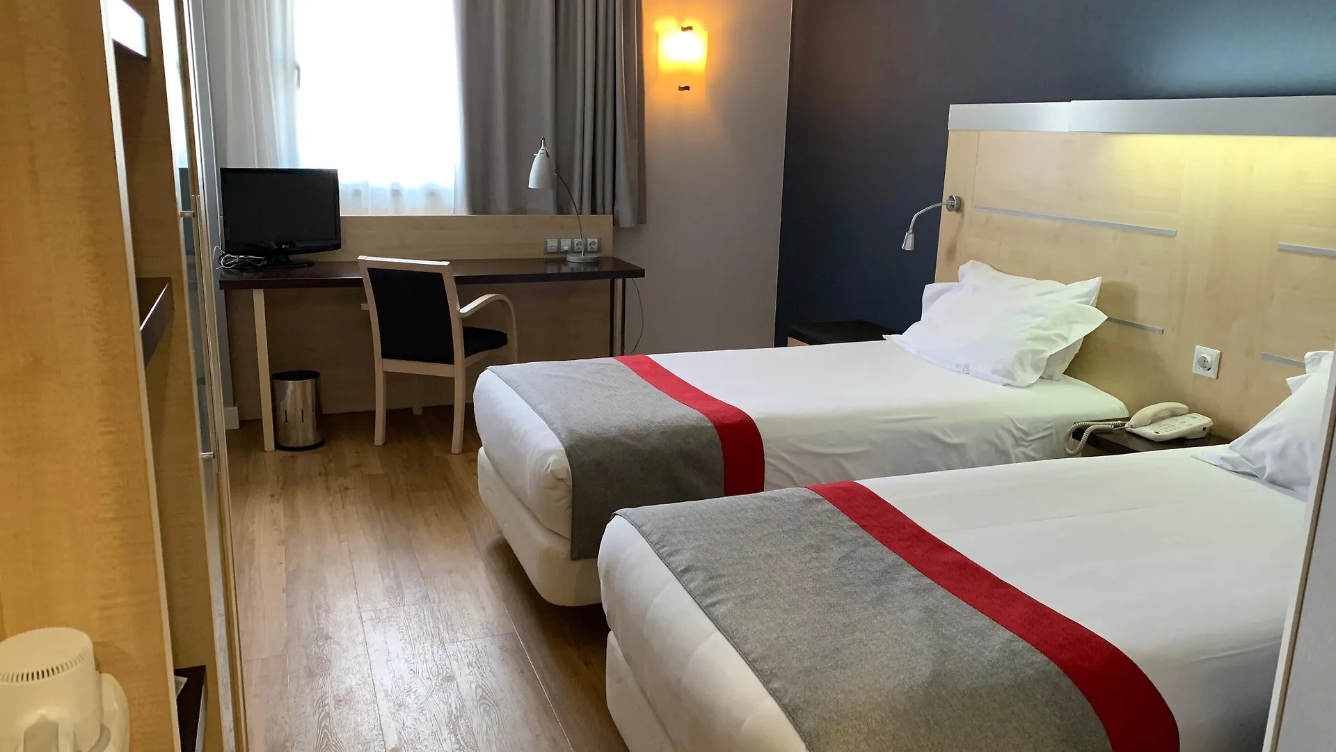 Hotel Holiday Inn Express Vitoria By Ihg