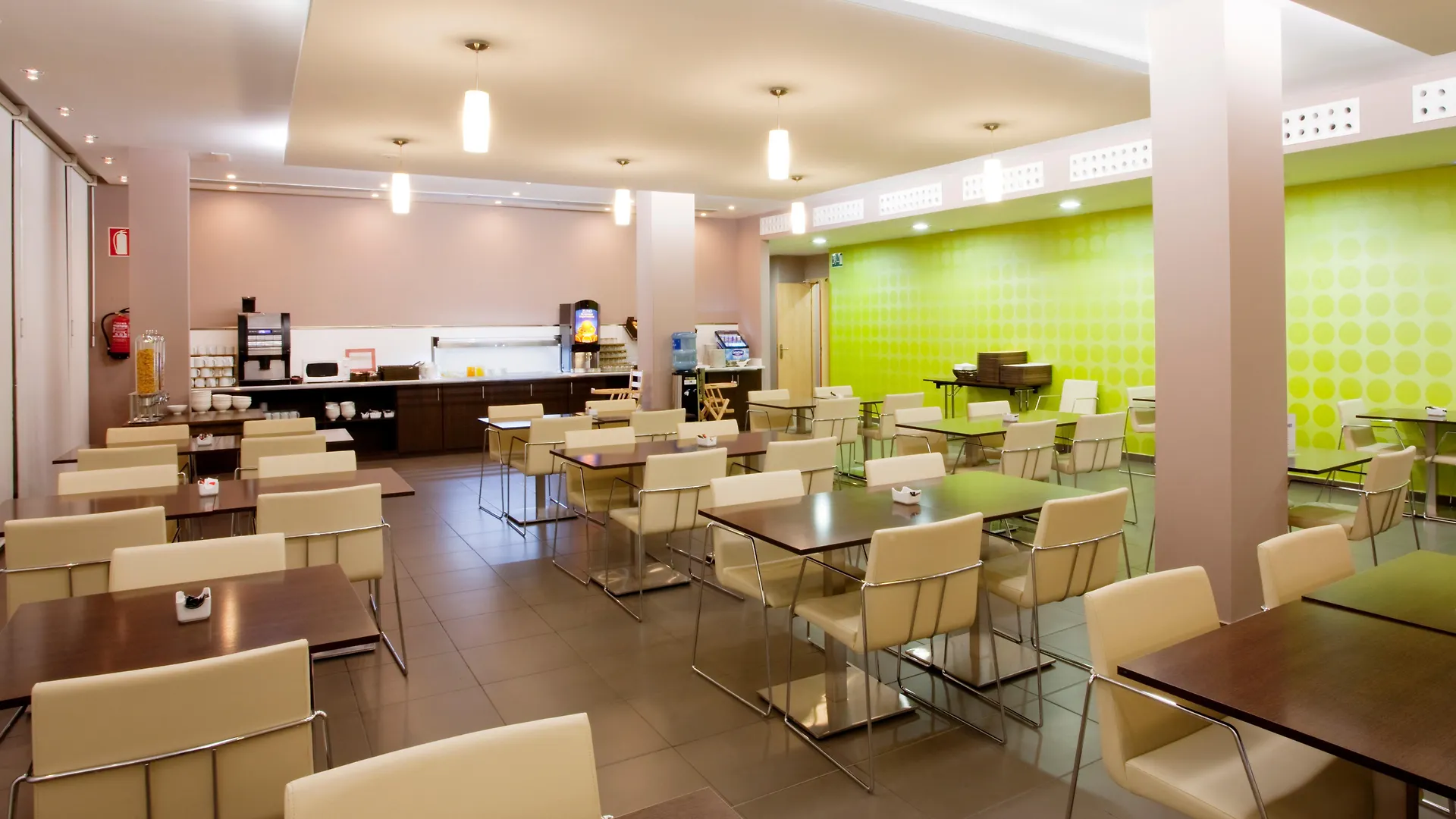 Holiday Inn Express Vitoria By Ihg 3*,