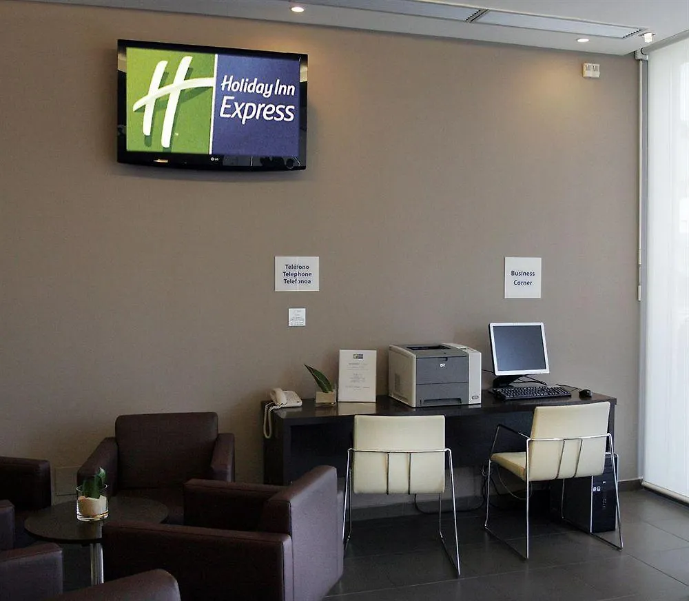 Holiday Inn Express Vitoria By Ihg 3*,  España